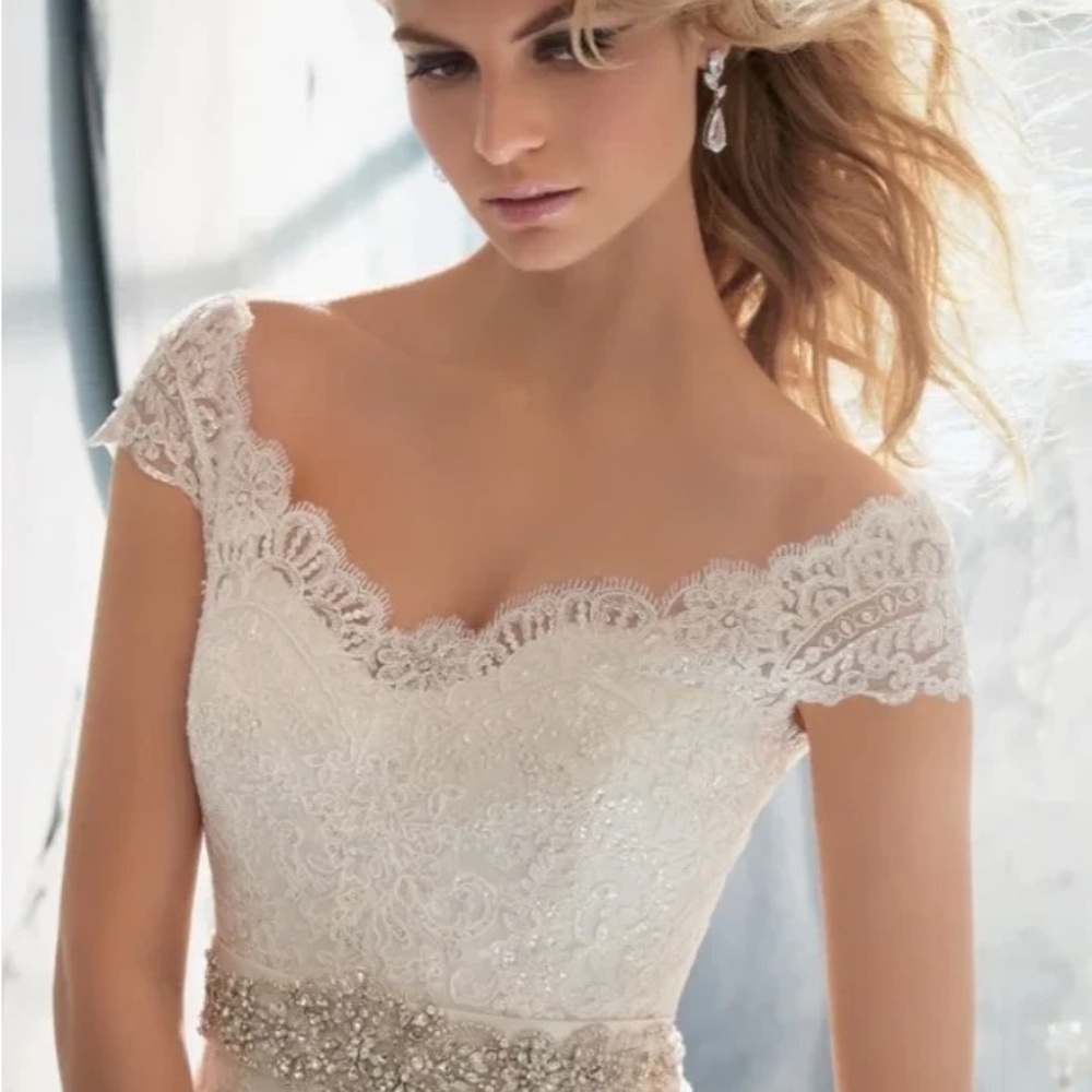 Mori Lee Lace Wedding Dress in White and Cream